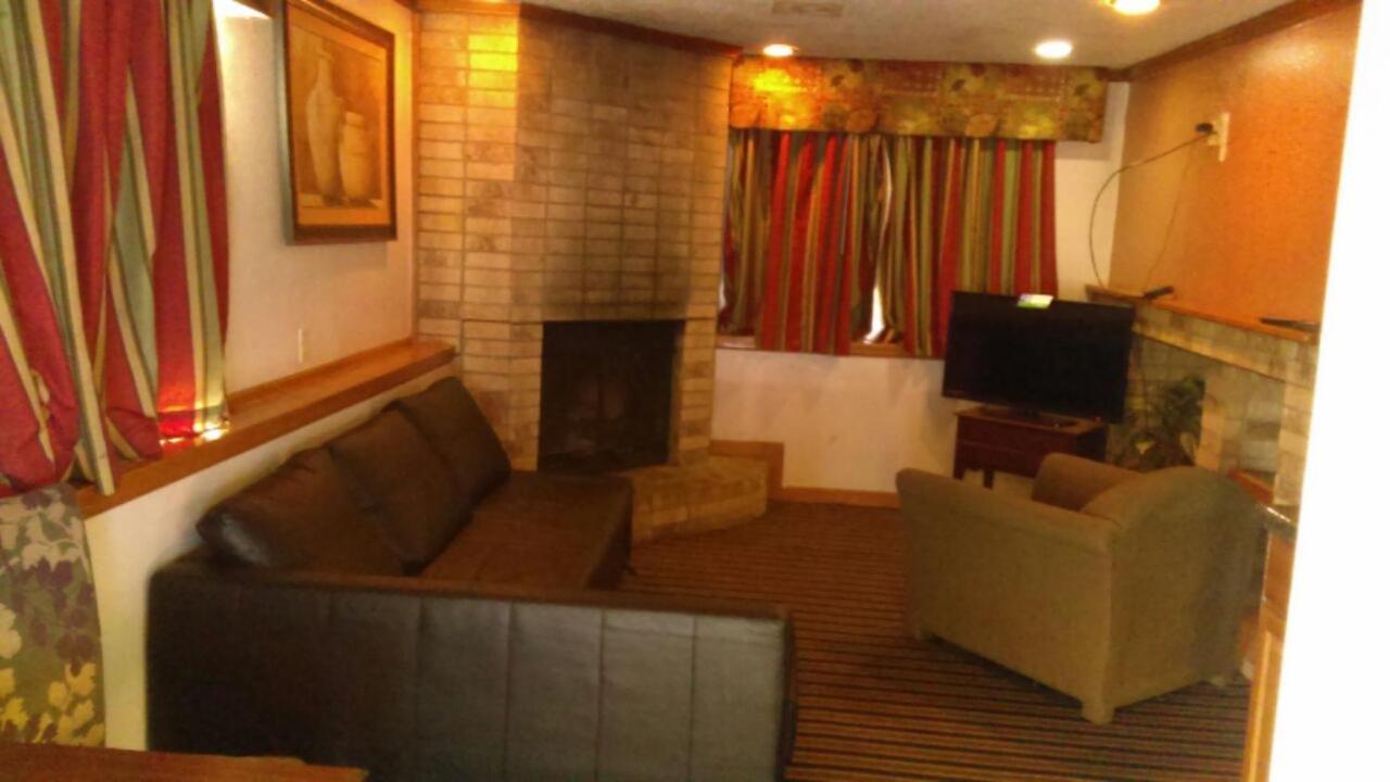Rodeway Inn Κολοράντο Σπρινγκς Εξωτερικό φωτογραφία